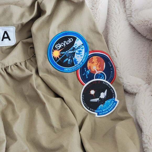 Buzz Aldrin NASA Peplum Blouse Space Top Button Front Tan Girls Size Small - Picture 3 of 9